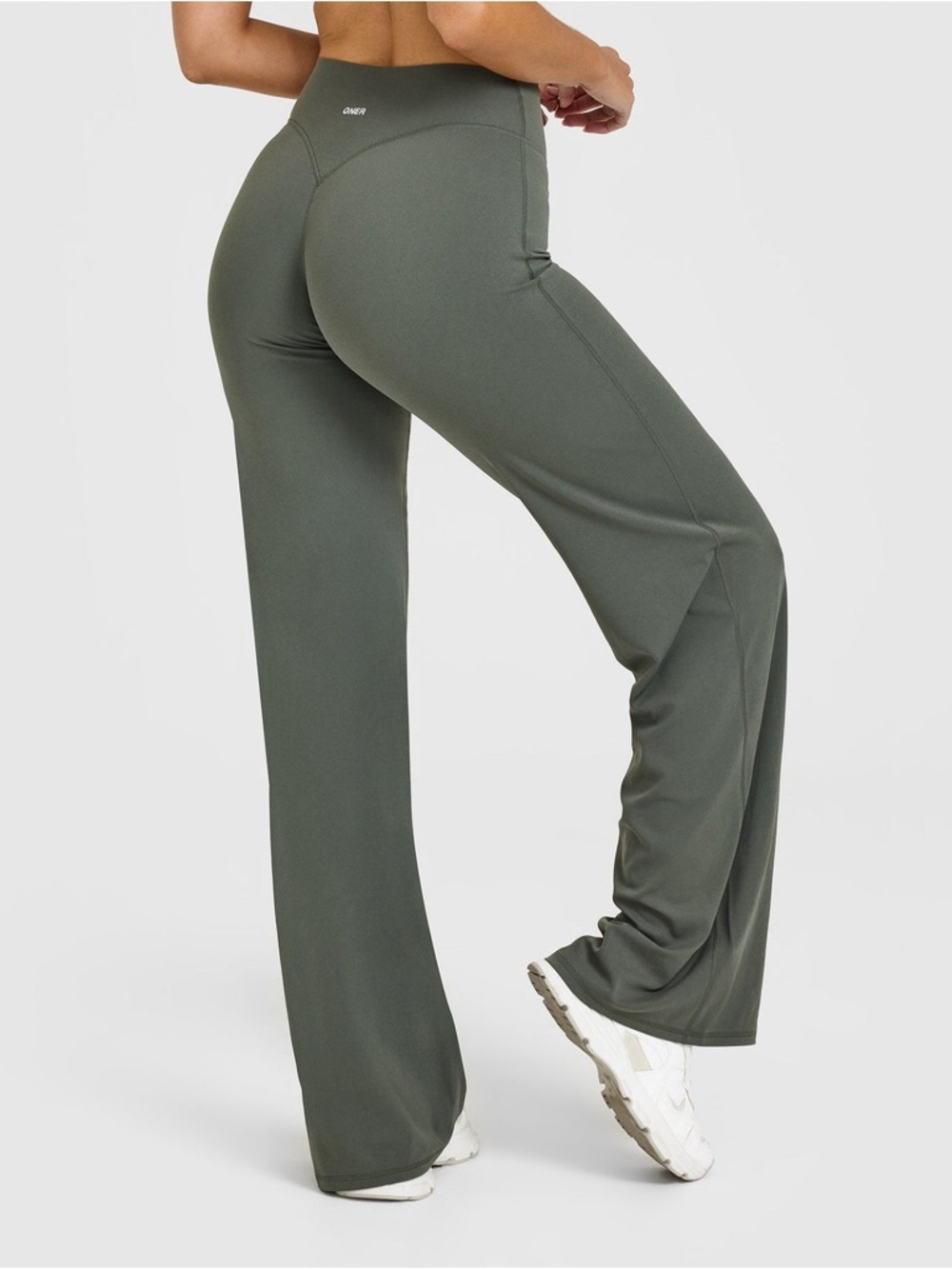 Oner Active SOFTMOTION™ STRAIGHT LEG PANTS WITH WHITE LOGO, L - Short